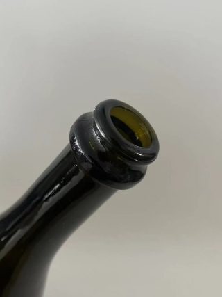 Wholesale Mini Champagne Bottles in Bulk 375ml/750ml, Olive Green and Brown - Image 3