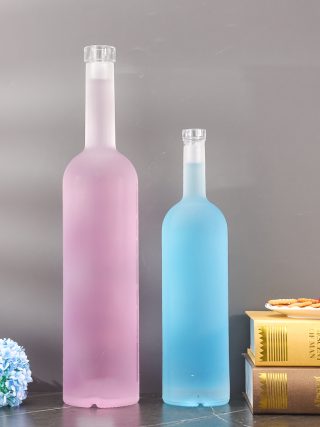 Extra Large 1.75L Glass Vodka Bottle with Screw Lid BC301 - Image 3