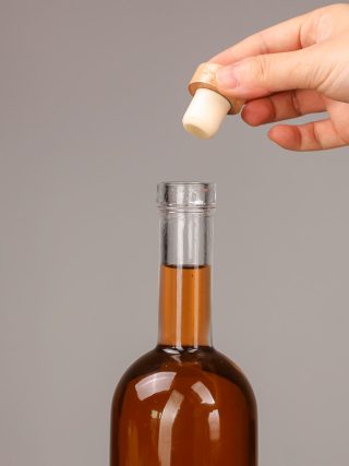 750ml Clear Glass Liquor Bottle with Bar Top Neck Finish and Glossy Dark Wood Varnish Closure - Image 4