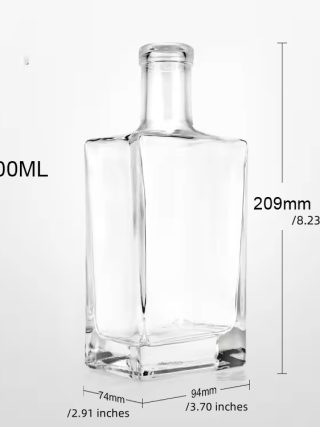 Sophisticated Cork-Topped 750ml Square Glass Whiskey Decanter - Image 5