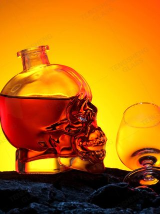 Crystal Head Skull Liquor Bottle for Whiskey Rum Tequila Vodka - Image 4
